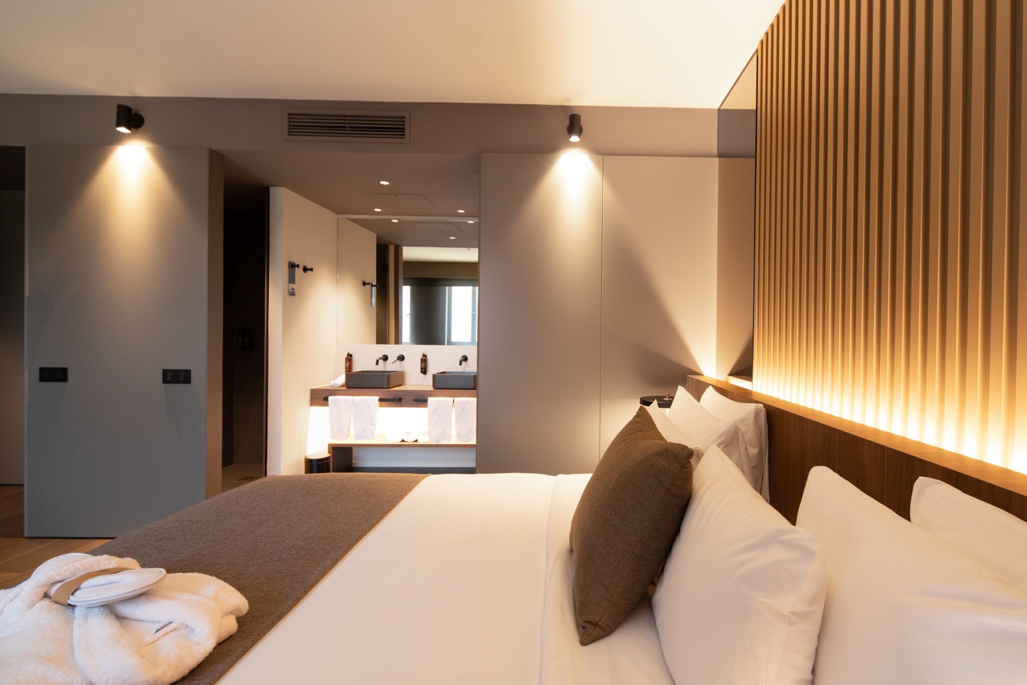 2 Suite room web